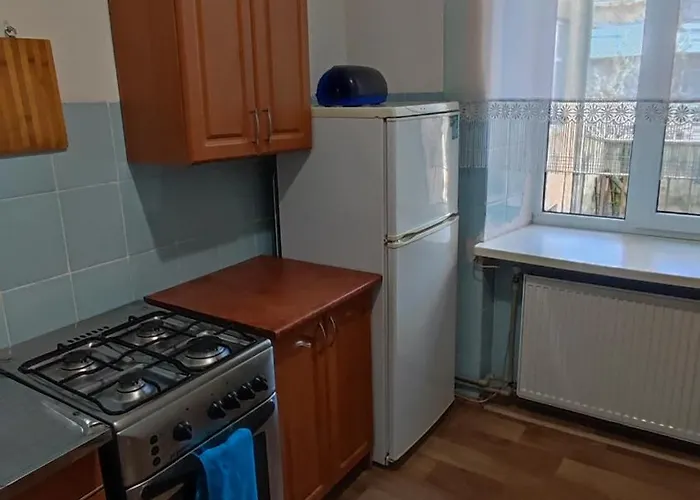 сембратовичів 7 *